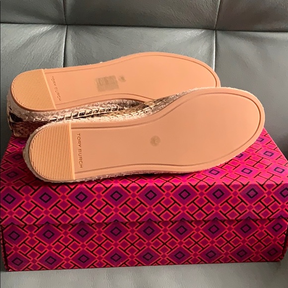 NWT  Tory Burch® Eleanor Snakeskin Embossed Espadrille - Picture 13 of 16